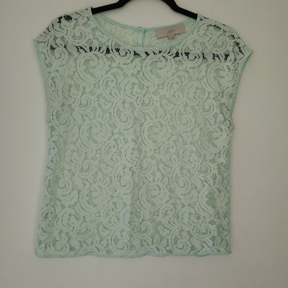 LOFT sleeveless lace Mint top